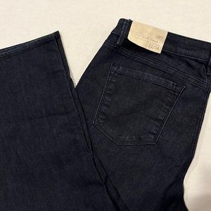 Loft Curvy Kick Crop